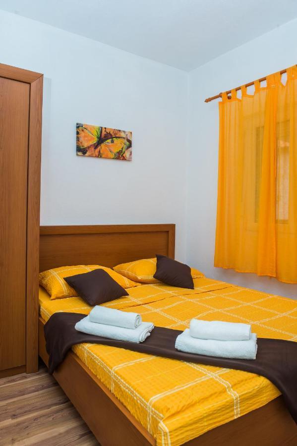Apartments Slavka Rogoznica  Kültér fotó